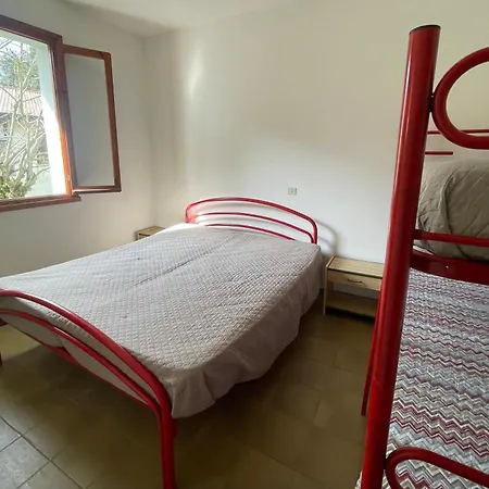 Flat With Shared Garden 200 Metres From The Sea Apartment