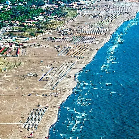 Flat With Shared Garden 200 M From The Sea Lejlighed Rosolina Mare