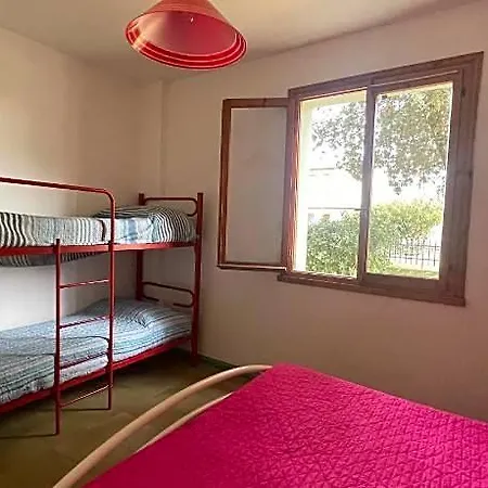 Flat With Shared Garden 200 M From The Sea