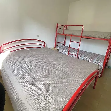 Flat With Shared Garden 200 M From The Sea